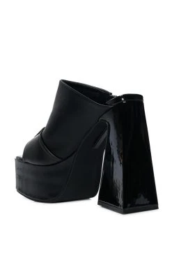 AXELLY MULTI CHUNKY SANDAL -AKIRA salestore axelly multi chunky sandal black 4 4
