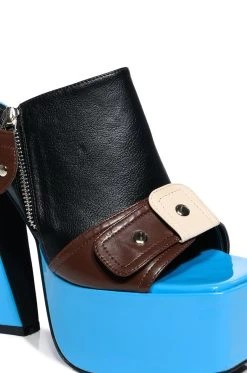 AXELLY MULTI CHUNKY SANDAL -AKIRA salestore axelly multi chunky sandal multi 5 5 c1