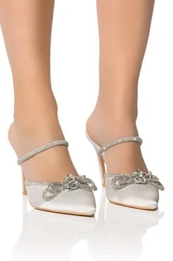 AZALEA WANG EVIT STILETTO MULE PUMP IN WHITE -AKIRA salestore azalea wang evit stiletto mule pump in white white 1 1