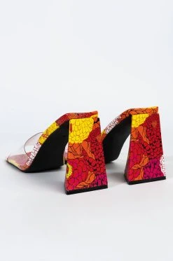 AZALEA WANG FLOWER POWER CHUNKY SANDAL IN MULTI -AKIRA salestore azalea wang flower power chunky sandal in multi multi 5 5