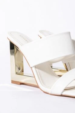AZALEA WANG HEAD IN THE CLOUDS WEDGE SANDAL IN WHITE -AKIRA salestore azalea wang head in the clouds wedge sandal in white white 6 6