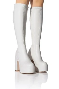 AZALEA WANG LET'S GO PARTY PU CHUNKY PLATFORM BOOT IN WHITE