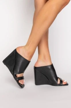 Alternative view of AZALEA WANG LOVE ME TENDER SQUARE TOE WEDGE SANDAL IN BLACK