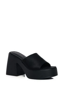 AZALEA WANG MILTON CHUNKY SANDAL IN BLACK -AKIRA salestore azalea wang milton chunky sandal in black black 3 3