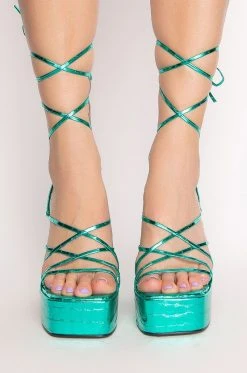 Alternative view of AZALEA WANG PUSH YOUR LIMIT CHUNKY SANDAL IN GREEN
