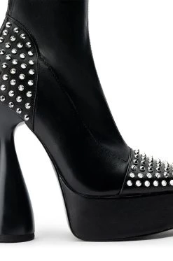 AZALEA WANG RIGHT ON BEAT CHUNKY BOOT WITH 4 WAY STRETCH IN BLACK -AKIRA salestore azalea wang right on beat chunky boot in black black 5 5 c1