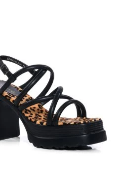 AZALEA WANG SAVINO CHUNKY SANDAL -AKIRA salestore azalea wang savino chunky sandal black 5 5