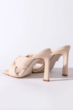 AZALEA WANG SWEET LIKE SUNDAY CHUNKY SANDAL IN BONE 9 AZALEA WANG SWEET LIKE SUNDAY CHUNKY SANDAL IN BONE -AKIRA salestore azalea wang sweet like sunday chunky sandal in bone bone 5 5