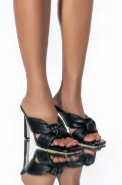 AZALEA WANG SWEET LIKE SUNDAY SQUARE TOE SANDAL IN BLACK 11 AZALEA WANG SWEET LIKE SUNDAY SQUARE TOE SANDAL IN BLACK -AKIRA salestore azalea wang sweet like sunday square toe sandal in black black 1 1 c1