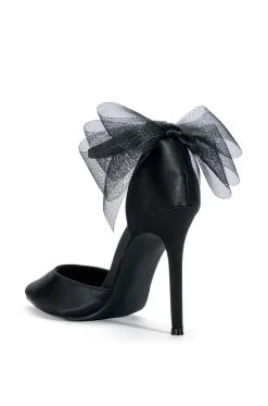 AZALEA WANG SWEETIE TRENDY BOW PUMPS IN BLACK -AKIRA salestore azalea wang sweetie trendy bow pumps in black black 6 6