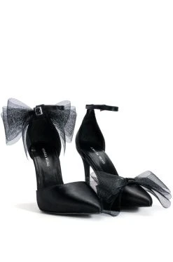 AZALEA WANG SWEETIE TRENDY BOW PUMPS IN BLACK -AKIRA salestore azalea wang sweetie trendy bow pumps in black black 8 8