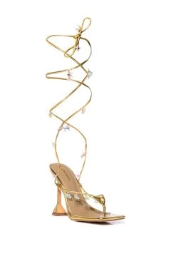 ISLA STAR STRAPPY SANDAL IN GOLD -AKIRA salestore isla star strappy sandal in gold gold 3 3 c1