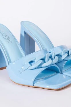 LIKE IT LIKE THAT CHUNKY SANDAL -AKIRA salestore like it like that chunky sandal blue 6 6