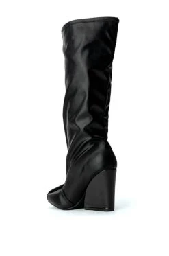 LUXE IN LOVE KNEE HIGH CHUNKY BOOT IN BLACK -AKIRA salestore luxe in love knee high chunky boot in black black 6 6 c1
