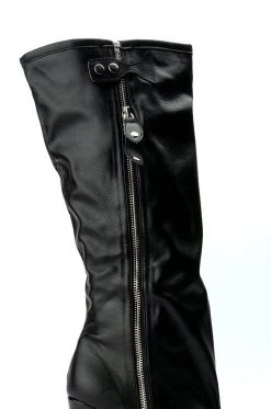 LUXE IN LOVE KNEE HIGH CHUNKY BOOT IN BLACK -AKIRA salestore luxe in love knee high chunky boot in black black 7 7