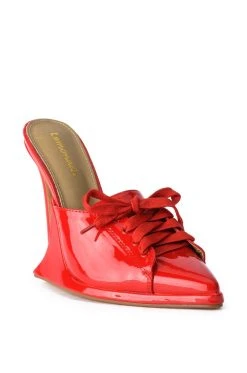 Alternative view of STUNNA STILETTO PUMP IN RED