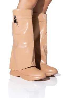 TRIPLE SEC FOLD OVER FLAT BOOT IN NUDE